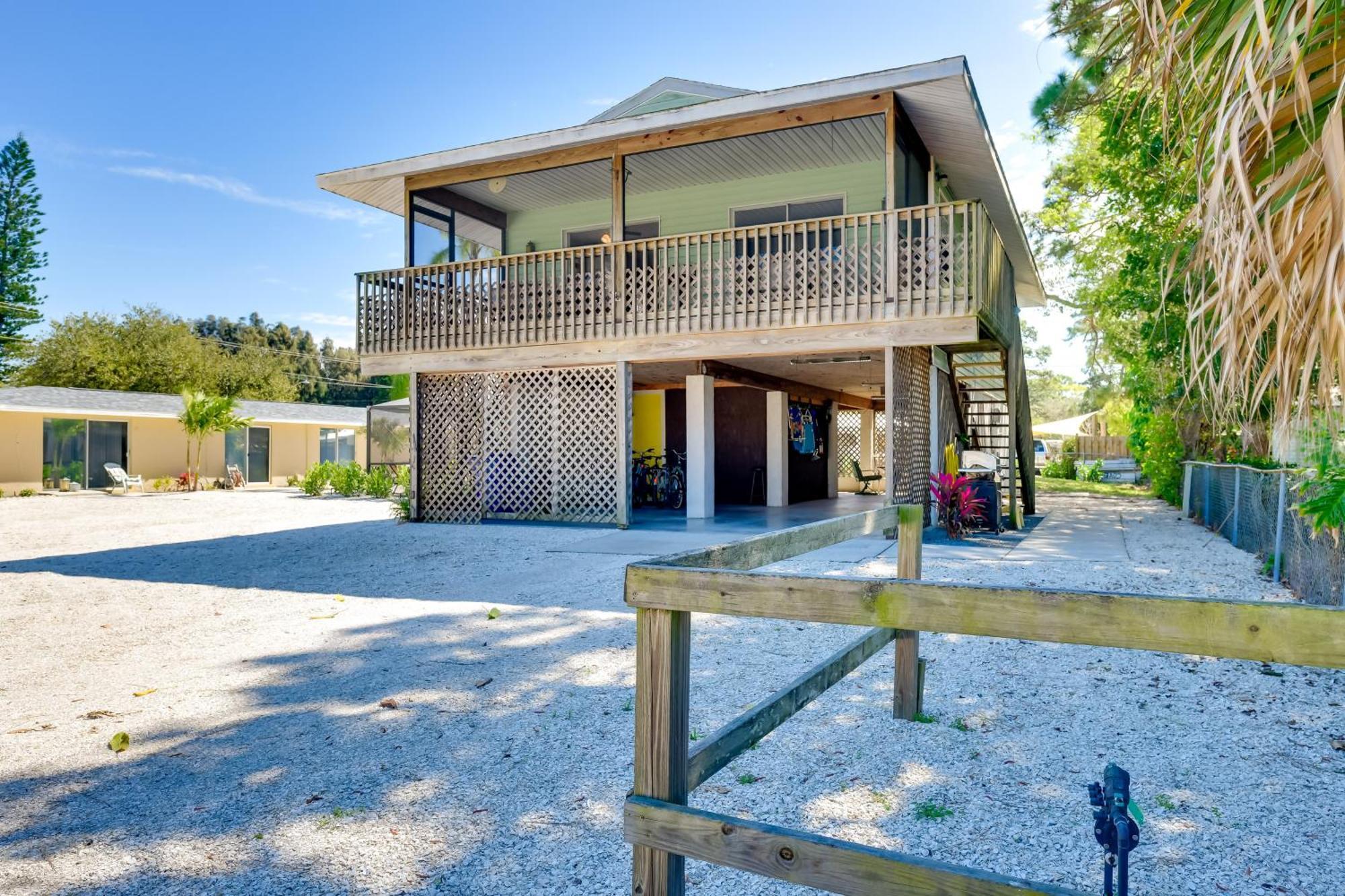 Coastal Oasis With Shared Pool, 2 Mi To Beach! イングルウッド エクステリア 写真